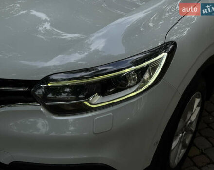 Белый Рено Kadjar, объемом двигателя 1.5 л и пробегом 182 тыс. км за 15500 $, фото 55 на Automoto.ua