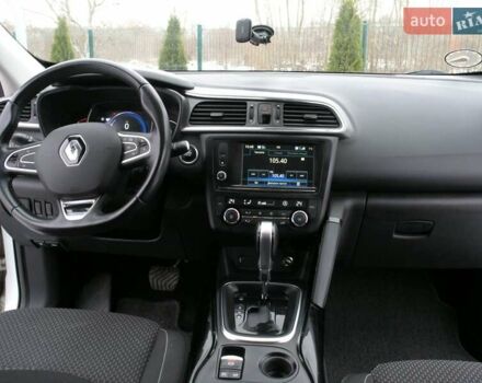Белый Рено Kadjar, объемом двигателя 1.5 л и пробегом 230 тыс. км за 15500 $, фото 18 на Automoto.ua