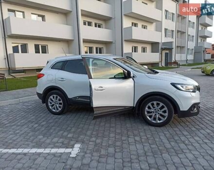 Белый Рено Kadjar, объемом двигателя 1.6 л и пробегом 146 тыс. км за 16399 $, фото 9 на Automoto.ua