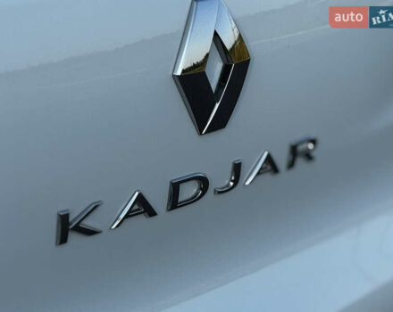 Белый Рено Kadjar, объемом двигателя 1.5 л и пробегом 155 тыс. км за 17700 $, фото 24 на Automoto.ua