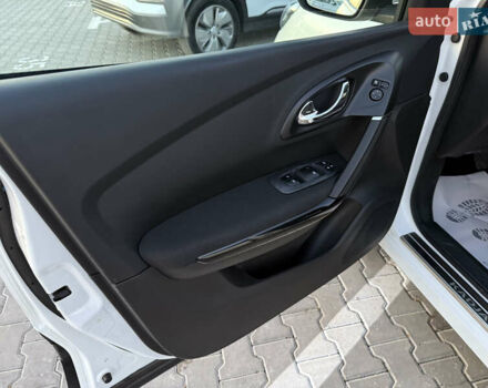 Белый Рено Kadjar, объемом двигателя 1.5 л и пробегом 219 тыс. км за 16600 $, фото 31 на Automoto.ua