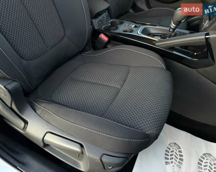 Белый Рено Kadjar, объемом двигателя 1.5 л и пробегом 219 тыс. км за 16600 $, фото 20 на Automoto.ua