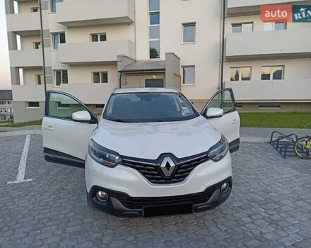 Белый Рено Kadjar, объемом двигателя 1.6 л и пробегом 146 тыс. км за 16399 $, фото 5 на Automoto.ua