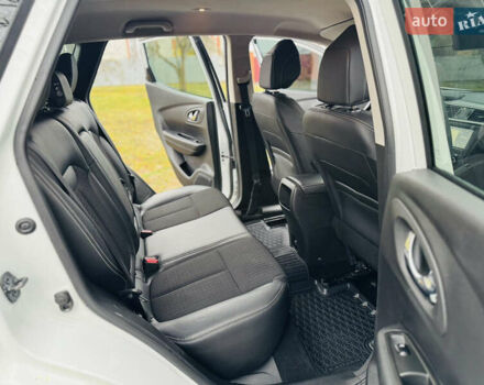 Белый Рено Kadjar, объемом двигателя 1.5 л и пробегом 67 тыс. км за 18500 $, фото 16 на Automoto.ua