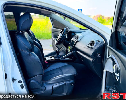 Белый Рено Kadjar, объемом двигателя 1.6 л и пробегом 67 тыс. км за 18500 $, фото 9 на Automoto.ua