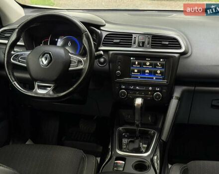 Белый Рено Kadjar, объемом двигателя 1.5 л и пробегом 182 тыс. км за 15500 $, фото 44 на Automoto.ua