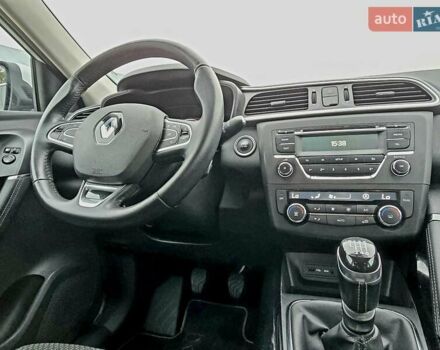 Білий Рено Kadjar, об'ємом двигуна 1.6 л та пробігом 245 тис. км за 15800 $, фото 67 на Automoto.ua