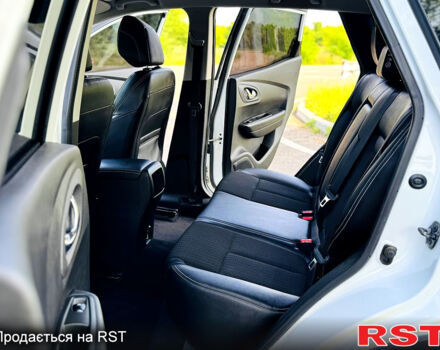 Белый Рено Kadjar, объемом двигателя 1.6 л и пробегом 67 тыс. км за 18500 $, фото 10 на Automoto.ua