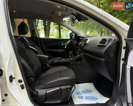 Белый Рено Kadjar, объемом двигателя 1.5 л и пробегом 182 тыс. км за 15500 $, фото 47 на Automoto.ua