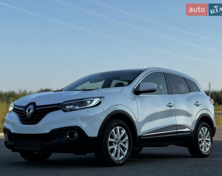 Белый Рено Kadjar, объемом двигателя 1.5 л и пробегом 155 тыс. км за 17700 $, фото 6 на Automoto.ua