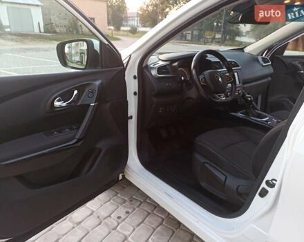 Белый Рено Kadjar, объемом двигателя 1.6 л и пробегом 146 тыс. км за 16399 $, фото 11 на Automoto.ua