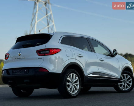 Белый Рено Kadjar, объемом двигателя 1.5 л и пробегом 155 тыс. км за 17700 $, фото 27 на Automoto.ua
