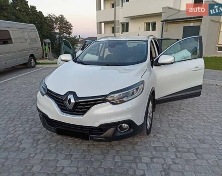 Белый Рено Kadjar, объемом двигателя 1.6 л и пробегом 146 тыс. км за 16399 $, фото 3 на Automoto.ua