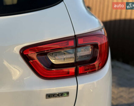 Белый Рено Kadjar, объемом двигателя 1.5 л и пробегом 219 тыс. км за 16600 $, фото 18 на Automoto.ua