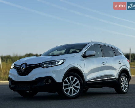 Белый Рено Kadjar, объемом двигателя 1.5 л и пробегом 155 тыс. км за 17700 $, фото 1 на Automoto.ua