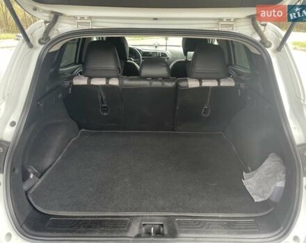 Белый Рено Kadjar, объемом двигателя 1.46 л и пробегом 132 тыс. км за 19200 $, фото 8 на Automoto.ua