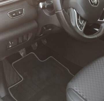 Белый Рено Kadjar, объемом двигателя 1.5 л и пробегом 103 тыс. км за 18800 $, фото 30 на Automoto.ua