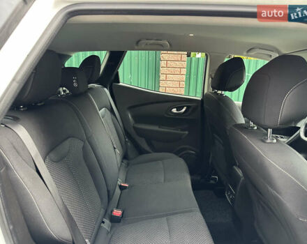 Белый Рено Kadjar, объемом двигателя 1.5 л и пробегом 217 тыс. км за 17845 $, фото 49 на Automoto.ua