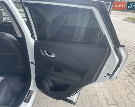 Белый Рено Kadjar, объемом двигателя 1.46 л и пробегом 132 тыс. км за 19200 $, фото 12 на Automoto.ua