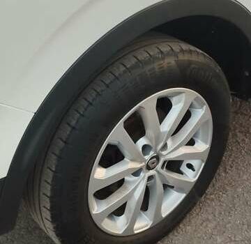 Белый Рено Kadjar, объемом двигателя 1.5 л и пробегом 103 тыс. км за 18800 $, фото 12 на Automoto.ua