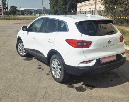 Белый Рено Kadjar, объемом двигателя 1.5 л и пробегом 181 тыс. км за 17700 $, фото 2 на Automoto.ua
