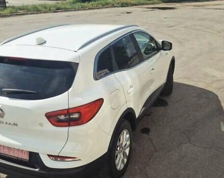 Белый Рено Kadjar, объемом двигателя 1.46 л и пробегом 181 тыс. км за 18000 $, фото 3 на Automoto.ua