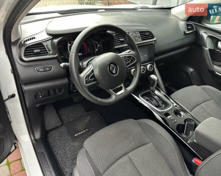 Білий Рено Kadjar, об'ємом двигуна 1.5 л та пробігом 217 тис. км за 17833 $, фото 21 на Automoto.ua