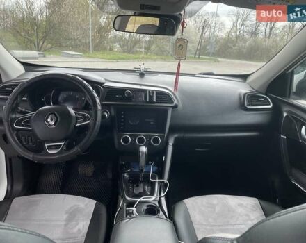 Белый Рено Kadjar, объемом двигателя 1.46 л и пробегом 132 тыс. км за 19200 $, фото 9 на Automoto.ua