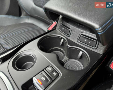 Белый Рено Kadjar, объемом двигателя 1.46 л и пробегом 93 тыс. км за 19600 $, фото 50 на Automoto.ua