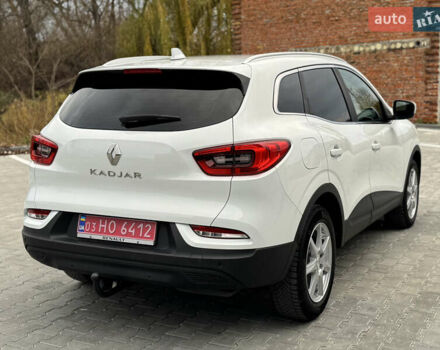 Белый Рено Kadjar, объемом двигателя 1.46 л и пробегом 93 тыс. км за 19600 $, фото 9 на Automoto.ua