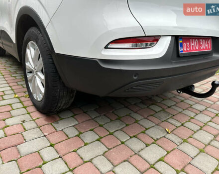 Белый Рено Kadjar, объемом двигателя 1.5 л и пробегом 217 тыс. км за 17845 $, фото 13 на Automoto.ua