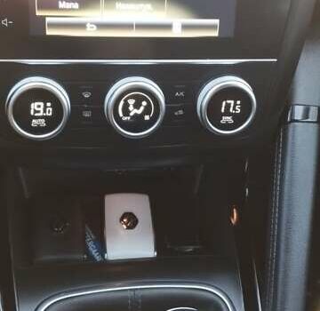 Белый Рено Kadjar, объемом двигателя 1.5 л и пробегом 103 тыс. км за 18800 $, фото 8 на Automoto.ua