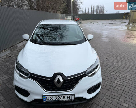 Белый Рено Kadjar, объемом двигателя 1.46 л и пробегом 212 тыс. км за 16900 $, фото 1 на Automoto.ua