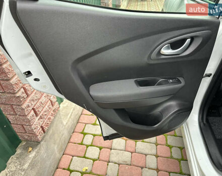 Белый Рено Kadjar, объемом двигателя 1.5 л и пробегом 217 тыс. км за 17845 $, фото 38 на Automoto.ua