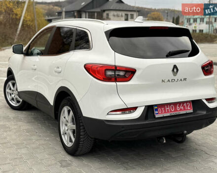 Белый Рено Kadjar, объемом двигателя 1.46 л и пробегом 93 тыс. км за 19600 $, фото 5 на Automoto.ua