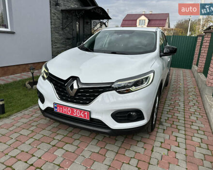 Белый Рено Kadjar, объемом двигателя 1.5 л и пробегом 217 тыс. км за 17845 $, фото 2 на Automoto.ua