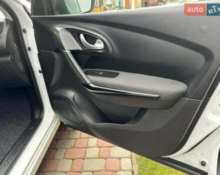 Білий Рено Kadjar, об'ємом двигуна 1.5 л та пробігом 217 тис. км за 17833 $, фото 55 на Automoto.ua