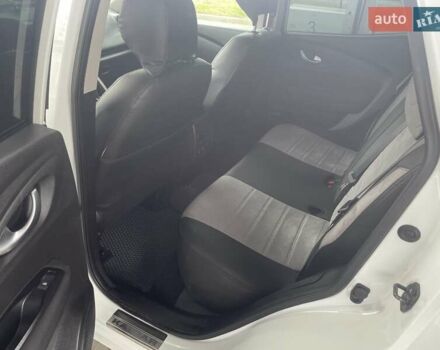 Белый Рено Kadjar, объемом двигателя 1.46 л и пробегом 132 тыс. км за 19200 $, фото 10 на Automoto.ua