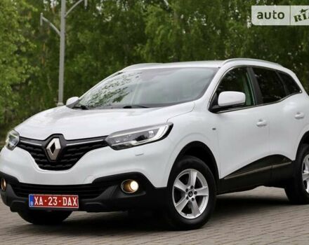 Белый Рено Kadjar, объемом двигателя 1.5 л и пробегом 152 тыс. км за 17800 $, фото 2 на Automoto.ua