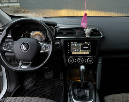 Белый Рено Kadjar, объемом двигателя 1.46 л и пробегом 212 тыс. км за 16900 $, фото 17 на Automoto.ua