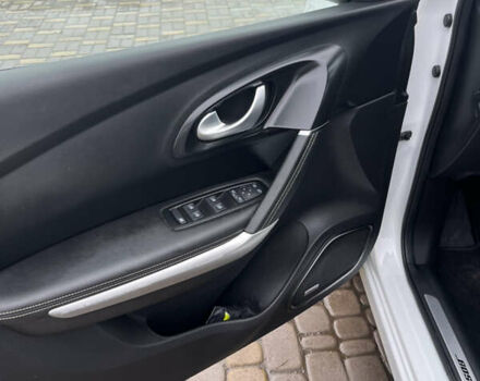Білий Рено Kadjar, об'ємом двигуна 1.5 л та пробігом 180 тис. км за 17500 $, фото 12 на Automoto.ua