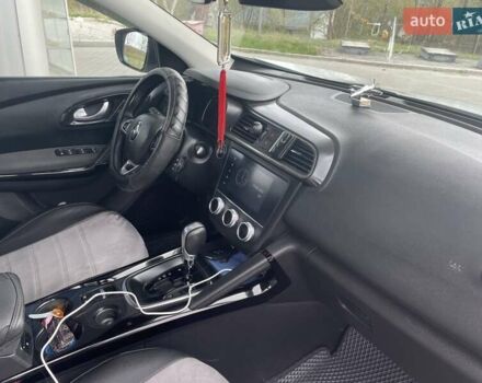 Белый Рено Kadjar, объемом двигателя 1.46 л и пробегом 132 тыс. км за 19200 $, фото 16 на Automoto.ua