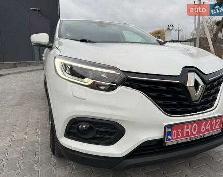 Белый Рено Kadjar, объемом двигателя 1.46 л и пробегом 93 тыс. км за 19600 $, фото 14 на Automoto.ua