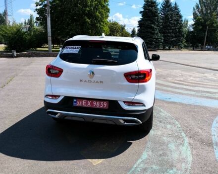 Белый Рено Kadjar, объемом двигателя 1.5 л и пробегом 177 тыс. км за 20500 $, фото 2 на Automoto.ua