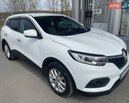 Белый Рено Kadjar, объемом двигателя 1.46 л и пробегом 132 тыс. км за 19200 $, фото 1 на Automoto.ua