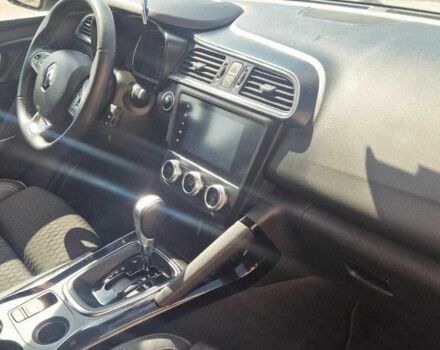 Белый Рено Kadjar, объемом двигателя 1.5 л и пробегом 181 тыс. км за 17500 $, фото 12 на Automoto.ua