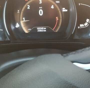 Белый Рено Kadjar, объемом двигателя 1.5 л и пробегом 103 тыс. км за 18800 $, фото 9 на Automoto.ua