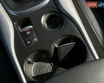 Белый Рено Kadjar, объемом двигателя 1.46 л и пробегом 103 тыс. км за 20900 $, фото 13 на Automoto.ua