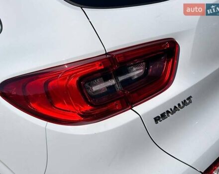 Белый Рено Kadjar, объемом двигателя 1.5 л и пробегом 85 тыс. км за 18800 $, фото 9 на Automoto.ua