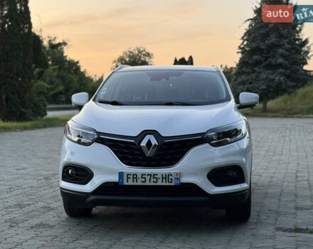 Белый Рено Kadjar, объемом двигателя 1.5 л и пробегом 212 тыс. км за 17300 $, фото 3 на Automoto.ua